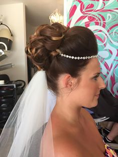 Side View of Bridal up style